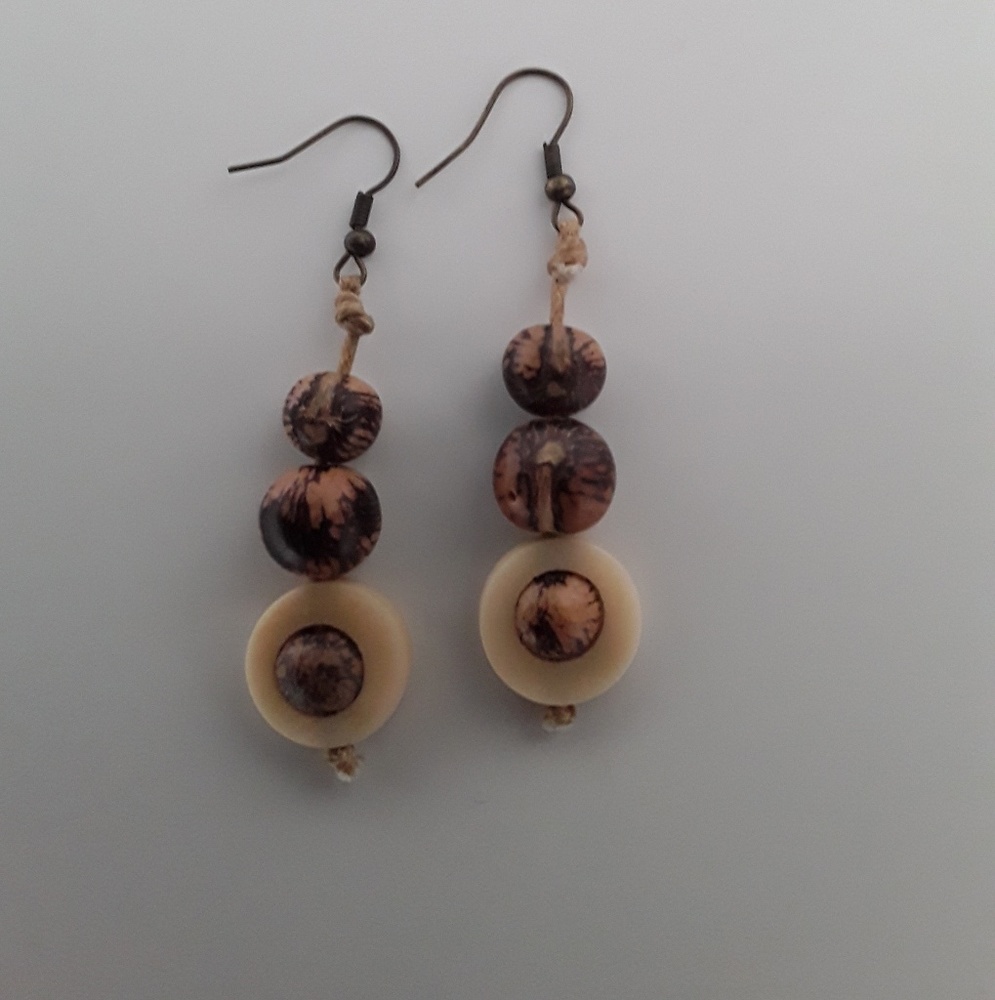 Beautiful earrings.(code:ACPR-E-008)